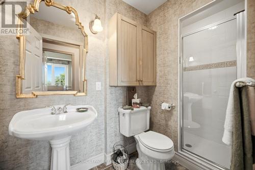 Ph403 - 30 Anglesey Boulevard, Toronto, ON - Indoor Photo Showing Bathroom