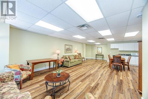 Ph403 - 30 Anglesey Boulevard, Toronto, ON - Indoor