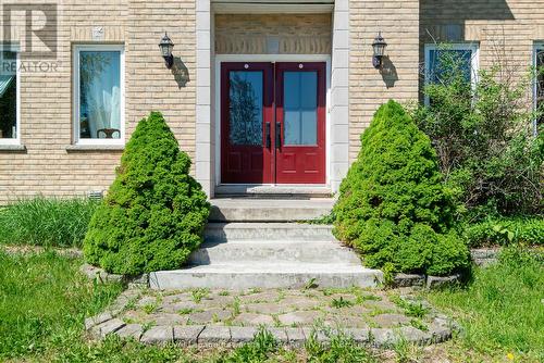 Front Entry - 2435 Elm Tree Road, Kawartha Lakes (Fenelon), ON 