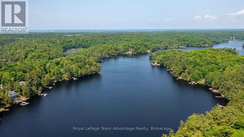 25 Limbert Lane N, Mcdougall, ON 