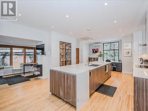 80 London Road W, Guelph (Exhibition Park), ON - Indoor Photo Showing Kitchen