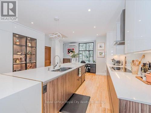 80 London Road W, Guelph (Exhibition Park), ON - Indoor Photo Showing Kitchen With Double Sink With Upgraded Kitchen