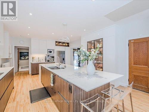 80 London Road W, Guelph (Exhibition Park), ON - Indoor Photo Showing Kitchen With Upgraded Kitchen