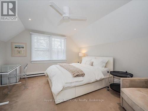 80 London Road W, Guelph (Exhibition Park), ON - Indoor Photo Showing Bedroom