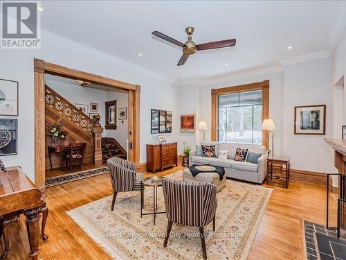 80 London Road W, Guelph (Exhibition Park), ON - Indoor Photo Showing Living Room