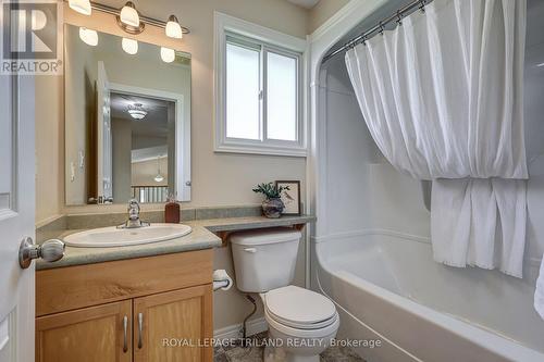 19 ORIOLE LANE, ST. THOMAS - BATH - 19 Oriole Lane, St. Thomas, ON - Indoor Photo Showing Bathroom