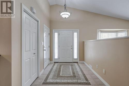 19 ORIOLE LANE, ST. THOMAS - ENTRANCE - 19 Oriole Lane, St. Thomas, ON - Indoor Photo Showing Other Room