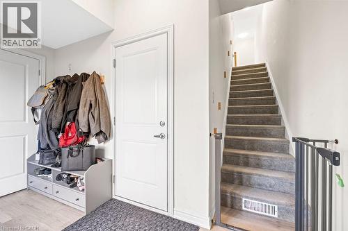 40 Radison Lane, Hamilton, ON - Indoor Photo Showing Other Room