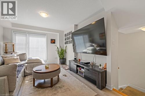 40 Radison Lane, Hamilton, ON - Indoor Photo Showing Other Room
