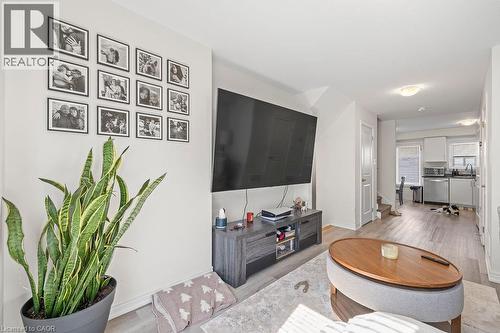 40 Radison Lane, Hamilton, ON - Indoor