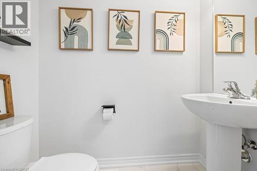 40 Radison Lane, Hamilton, ON - Indoor Photo Showing Bathroom