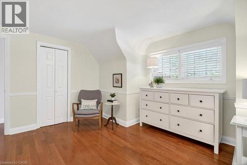 1398 Baldwin Street, Burlington, ON - Indoor