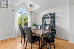 Dormer w/ vaulted ceiling nook - 