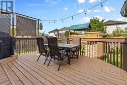 Spacious deck - 
