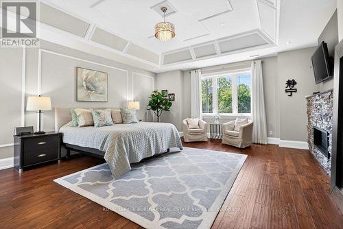 2470 Applewood Drive, Oakville, ON - Indoor Photo Showing Bedroom