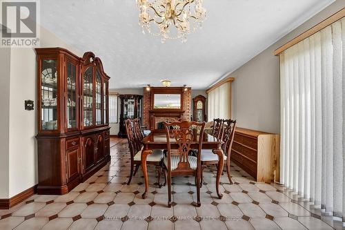 36 Chancery Circle, St. Catharines (Vine/Linwell), ON - Indoor Photo Showing Dining Room