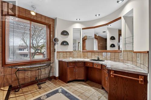 36 Chancery Circle, St. Catharines (Vine/Linwell), ON - Indoor Photo Showing Bathroom