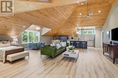 50 Hillcrest Avenue, St. Catharines (Old Glenridge), ON - Indoor Photo Showing Living Room