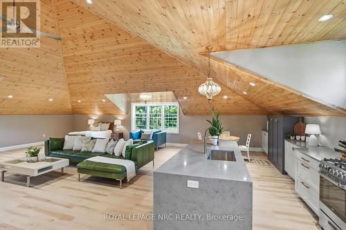 50 Hillcrest Avenue, St. Catharines (Old Glenridge), ON - Indoor Photo Showing Living Room