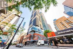 4107 - 7 GRENVILLE STREET Toronto, ON M4Y 1A1