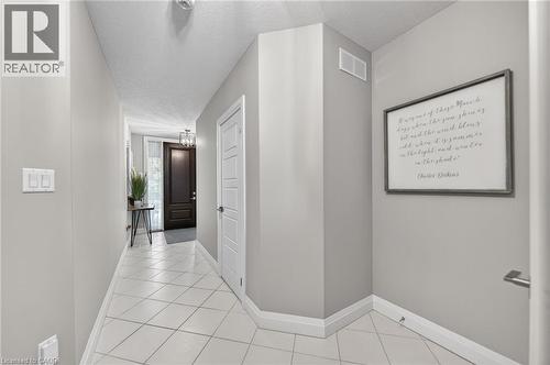 243 Grey Silo Road Unit# 11, Waterloo, ON - Indoor Photo Showing Other Room