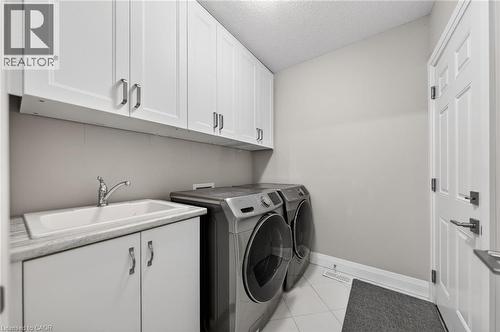 243 Grey Silo Road Unit# 11, Waterloo, ON - Indoor Photo Showing Laundry Room