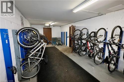 55 Green Valley Drive Unit# 404, Kitchener, ON - Indoor Photo Showing Garage