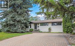 814 Arlington AVENUE  Saskatoon, SK S7H 2X4