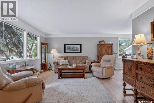 814 Arlington Avenue, Saskatoon, SK 
