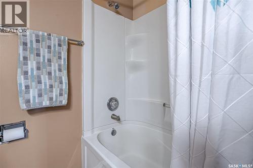 814 Arlington Avenue, Saskatoon, SK 