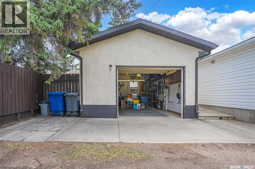 814 Arlington Avenue, Saskatoon, SK 