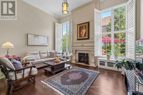 321 Grand Vellore Crescent, Vaughan, ON 