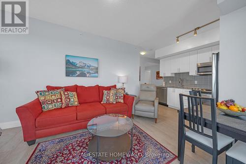 1525 - 7161 Yonge Street, Markham, ON 