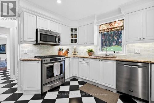 1398 Baldwin Street, Burlington, ON - Indoor Photo Showing Kitchen With Stainless Steel Kitchen With Upgraded Kitchen