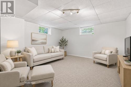 1398 Baldwin Street, Burlington, ON - Indoor