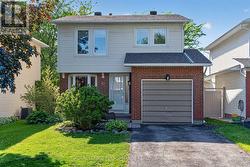 12 BARRA AVENUE  Ottawa, ON K2L 2R8