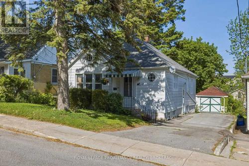 59 BEVERLEY STREET  Kingston (Central City East), ON K7L 3Y5