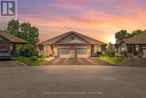 17 HANOVER COURT  Belleville (Thurlow Ward), ON K8N 4Z5