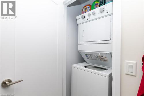 16 Concord Place Unit# 209, Grimsby, ON - Indoor Photo Showing Laundry Room