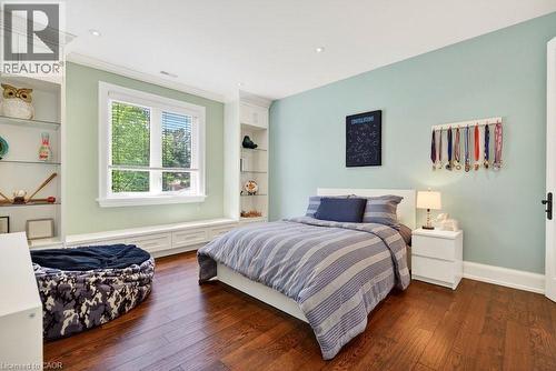 2470 Applewood Drive, Oakville, ON - Indoor Photo Showing Bedroom