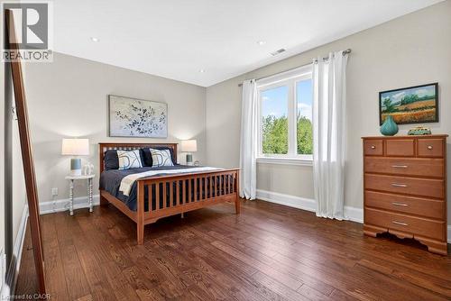2470 Applewood Drive, Oakville, ON - Indoor Photo Showing Bedroom