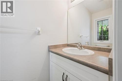 86 Upper Mercer Street, Kitchener, ON - Indoor Photo Showing Bathroom