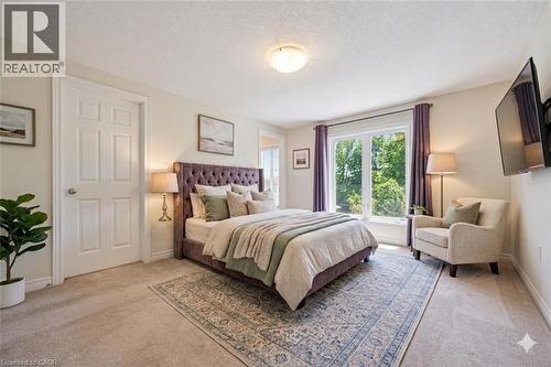86 Upper Mercer Street, Kitchener, ON - Indoor Photo Showing Bedroom