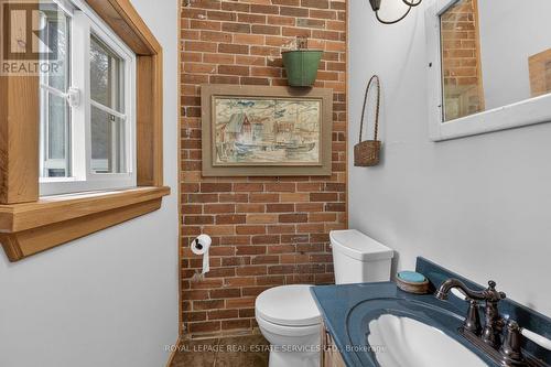 1351 Flos Rd 11 E, Springwater, ON - Indoor Photo Showing Other Room