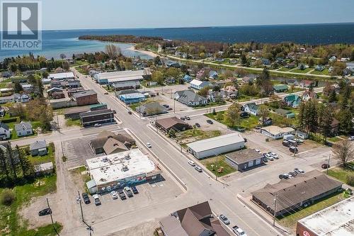 182 & 184 Main St, Thessalon, ON 