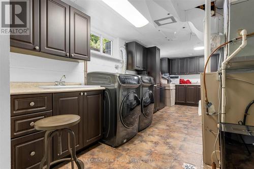 4163 Lakeshore Road, Burlington, ON - Indoor Photo Showing Laundry Room