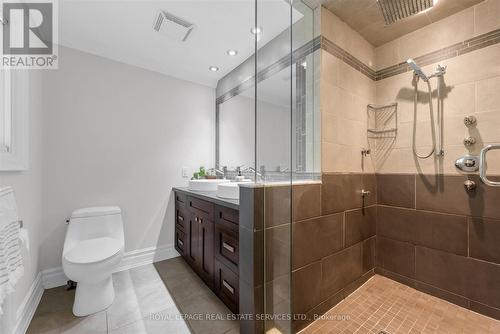 4163 Lakeshore Road, Burlington, ON - Indoor Photo Showing Bathroom