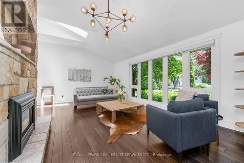 4163 Lakeshore Road, Burlington, ON - Indoor Photo Showing Living Room With Fireplace
