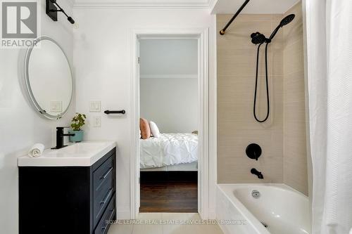 3456 Liptay Avenue, Oakville, ON - Indoor Photo Showing Bathroom