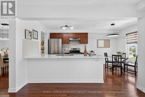 2619 Baynes Sound Way, Ottawa, ON - Indoor Photo Showing Kitchen